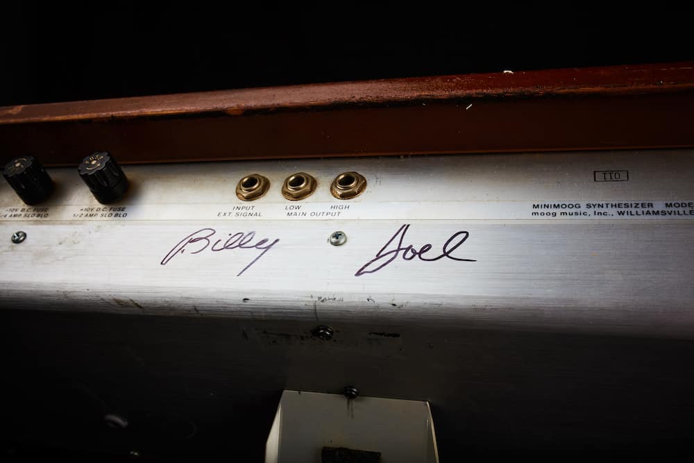 2-Bob Moog Foundation Announces Raffle for Minimoog Signed by Billy Joel